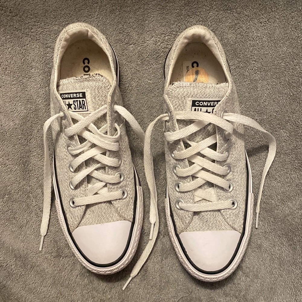 Converse - Picture 3 of 7